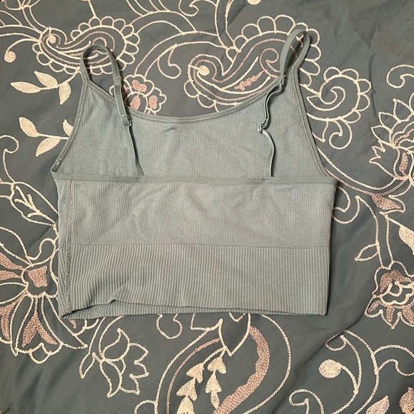 Set of 4 sports bras - Picture 9 of 9